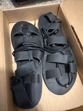 Sseko Black “wrap” leather Sandals